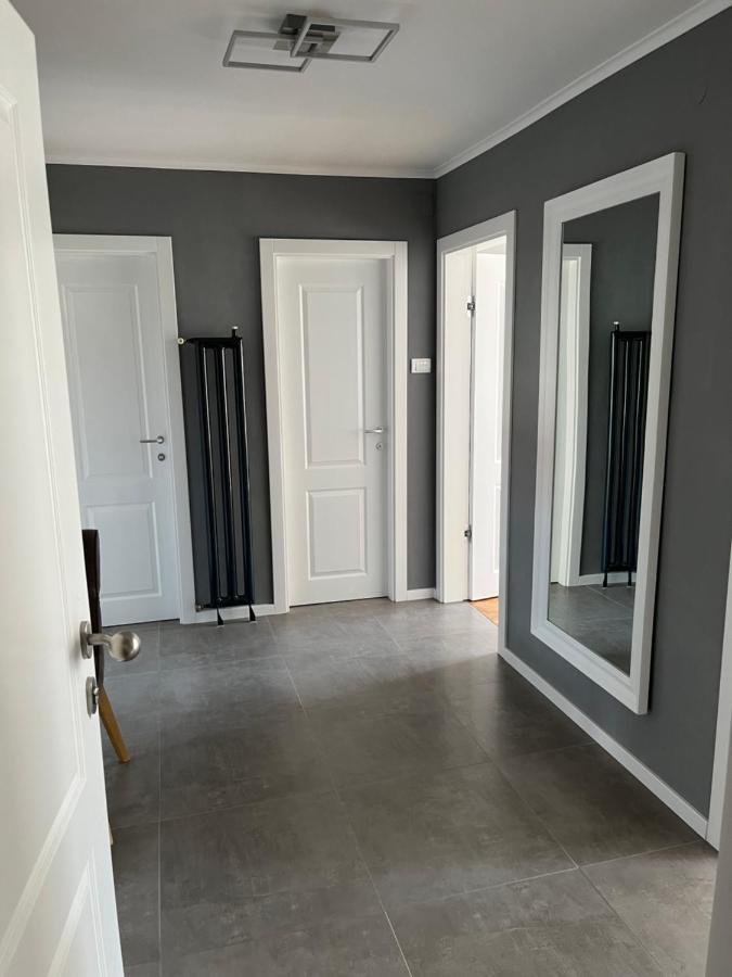 Apartman Loft 72 斯拉沃尼亚布罗德 外观 照片